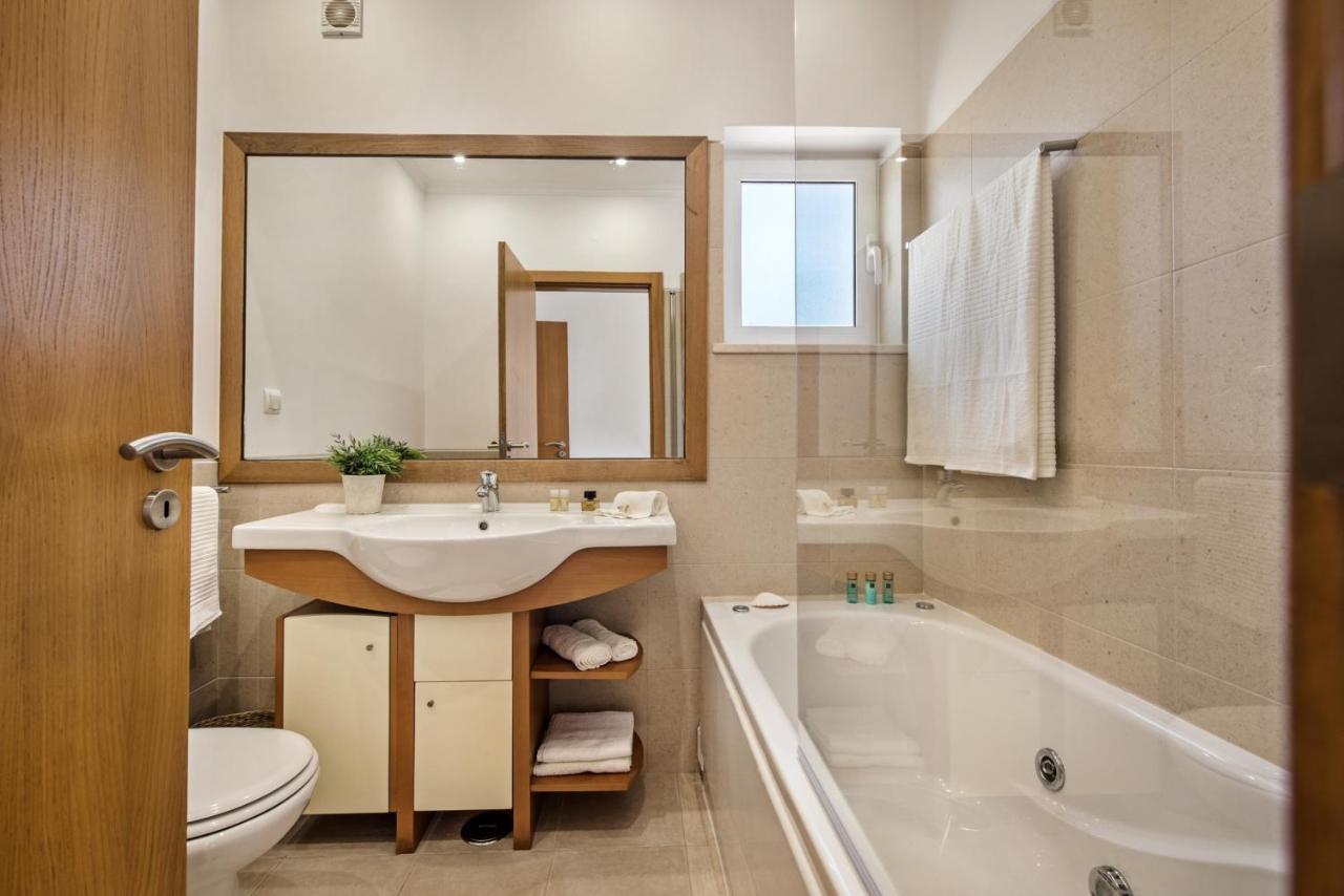 Luxurious First Floor Apartment Sleeps 4 카르보에이루 외부 사진